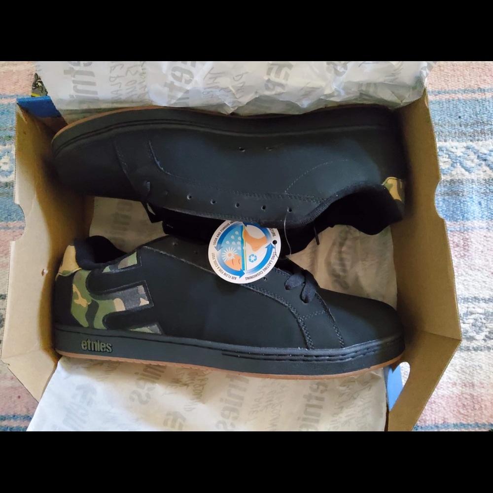 Dc shoes